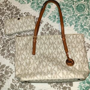 Michael Kors handbag and matching wallet